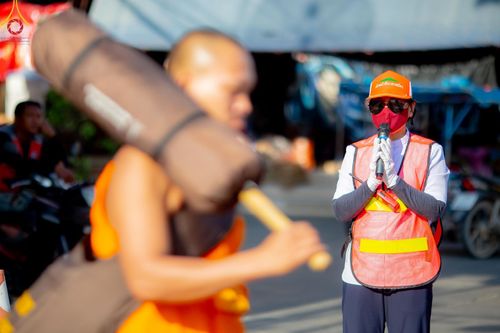 ภาพ No.198736:V.50 สารพัดV สารพัดดี ที่ธรรมยาตรา ในโครงการธรรมยาตรา กตัญญูบูชา มหาปูชนียาจารย์ พระมงคลเทพมุนี(สด จนฺทสโร) พระผู้ปราบมาร อนุสรณ์สถาน 7 แห่ง ปีที่ 13 ระหว่างวันที่ 2-31 มกราคม พ.ศ. 2568