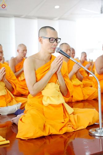 ภาพ No.248538:วันที่ 27 กันยายน พ.ศ. 2568 พิธีถวายเมนูสวรรค์เพื่อการบรรลุธรรม ณ หอฉันคุณยายอาจารย์ฯ วัดพระธรรมกาย