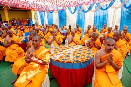 ภาพ No.212914:วันที่ 14 - 15 มีนาคม พ.ศ. 2568 คณะสงฆ์และสามเณรเดินธรรมยาตรา ในโครงการบวชสามเณรเนปาล 500 รูป ไปยังสถานที่รอบมายาเทวีและลุมพินีเกรด ณ ลุมพินี ประเทศเนปาล