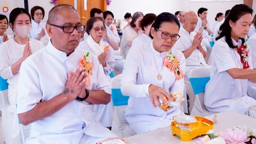 ภาพ No.239693:วันอาทิตย์ ที่ 17 สิงหาคม พ.ศ. 2568 พิธีทอดผ้าป่าฉลองครบรอบ 27 ปี วัดพระธรรมกายซีแอตเติล รัฐวอชิงตัน ประเทศสหรัฐอเมริกา