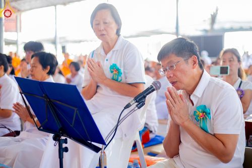 ภาพ No.189327:พิธีทอดผ้าป่าทำนุบำรุงศาสนสถาน ในโครงการธรรมยาตรา กตัญญูบูชา มหาปูชนียาจารย์ พระมงคลเทพมุนี(สด จนฺทสโร) พระผู้ปราบมาร อนุสรณ์สถาน 7 แห่ง ปีที่ 13 ณ วัดใหม่นพรัตน์  ต.เนินพระปรางค์ อ.สองพี่น้อง จ.สุพรรณบุรี วันที่ 5 มกราคม พ.ศ. 2568