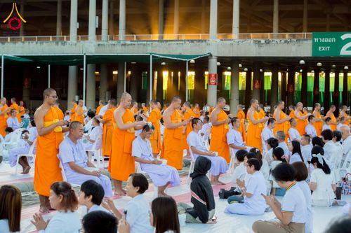 ภาพ No.274764:วันอาทิตย์ที่ 30 พฤศจิกายน พ.ศ. 2568 พิธีปลงผม โครงการอุปสมบทบูชาธรรมมหาปูชนียาจารย์ ปี 2568 ณ ลานธรรมพระมหาธรรมกายเจดีย์ ฝั่งทิศตะวันตก ระหว่างวิหารคดหมายเลข 8 และ 9 วัดพระธรรมกาย