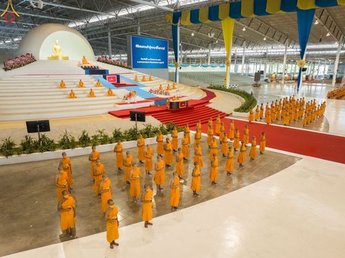 ภาพ No.88153:พิธีมุทิตาสักการะ เปรียญธรรม 9,6,3 และบาลีศึกษา 6,3  พิธีมอบดวงแก้วสามเณรทรงบาลีไวยากรณ์ วันอาทิตย์ 17 กันยายน พ.ศ. 2566 ณ สภาธรรมกายสากล วัดพระธรรมกาย