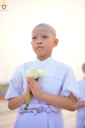 ภาพ No.133732:พิธีเวียนประทักษิณและพิธีวันทาเจดีย์ โครงการบรรพชาสามเณร ฟื้นฟูพระพุทธศาสนาทั่วไทย ณ วัดพระธรรมกาย วันเสาร์ที่ 6 เมษายน พ.ศ. 2567