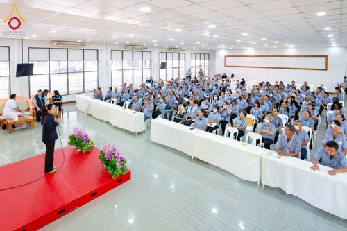 ภาพ No.259713:วันที่ 24 ตุลาคม พ.ศ. 2568 รพ.สต.คลองหนึ่ง อ.คลองหลวง สังกัด อบจ.ปทุมธานี จัดประชุมและมอบครุภัณฑ์ทางการแพทย์ เสริมพลัง อสม. ขับเคลื่อนสุขภาพชุมชนอย่างยั่งยืน ณ วัดพระธรรมกาย