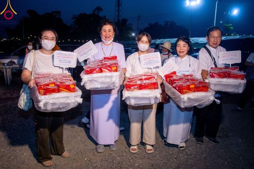 ภาพ No.116296:พิธีถวายภัตตาหารเป็นสังฆทาน แด่คณะพระธรรมยาตรา ปีที่ 12 วันที่ 21 มกราคม พ.ศ. 2567 ณ วัดโบสถ์(บน) บางคูเวียง จ.นนทบุรี