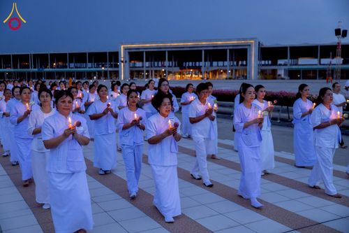 ภาพ No.224228:วันที่ 3-5 พฤษภาคม พ.ศ. 2568  กิจวัตร-กิจกรรมโครงการปฏิบัติธรรมอบรมศีลธรรม “บวชอุบาสิกาแก้ว” ถวายเป็นพระราชกุศล แด่พระบาทสมเด็จพระเจ้าอยู่หัว เนื่องในโอกาสมหามงคล “วันฉัตรมงคล” ณ วัดพระธรรมกาย อ.คลองหลวง จ.ปทุมธานี