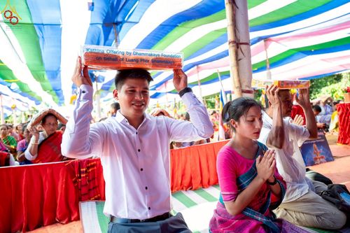 ภาพ No.261651:วันที่ 19 ตุลาคม พ.ศ. 2568 พิธีทอดกฐินสมทบ วัดกัลยาณมิตรต่างประเทศ บูชาธรรม 81 ปี หลวงพ่อธัมมชโย ณ วัดสารนาถ เมืองคาร์การชารี ประเทศบังกลาเทศ 