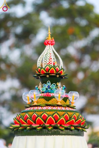 ภาพ No.112027:พิธีจุดประทีปถวายเป็นพุทธบูชา และบูชาธรรมมหาปูชนียาจารย์ พระมงคลเทพมุนี(สด จนฺทสโร) ในโครงการธรรมยาตรา กตัญญูบูชา มหาปูชนียาจารย์ พระมงคลเทพมุนี(สด จนฺทสโร) พระผู้ปราบมาร อนุสรณ์สถาน 7 แห่ง ปีที่ 12 วันที่ 14 มกราคม พ.ศ. 2567 ณ วัดสองพี่น้อง อ.สองพี่น้อง