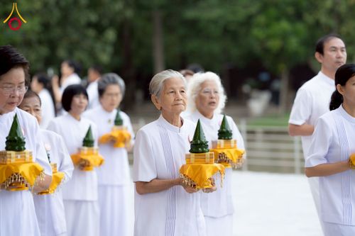 ภาพ No.244549:วันเสาร์ที่ 6 กันยายน พ.ศ. 2568 พิธีเวียนประทักษิณ และวันทาสีมาของนาคธรรมทายาท โครงการอุปสมบทหมู่บูชาธรรมครบรอบ 108 ปี วันครูผู้ค้นพบวิชชาธรรมกาย ณ โบสถ์พระไตรปิฎก วัดพระธรรมกาย