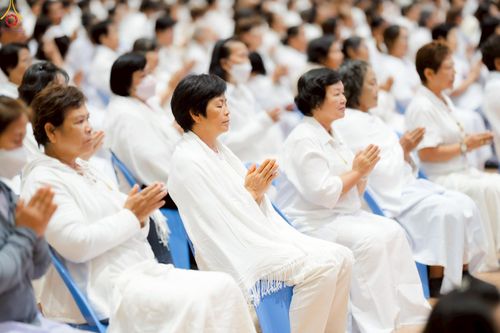 ภาพ No.242254:วันที่ ๒๙ - ๓๑ สิงหาคม พ.ศ. ๒๕๖๘ สัมมนารวมใจผู้นำบุญ บูชาธรรม ๘๑ ปี  หลวงพ่อธัมมชโย รุ่นที่ ๒ กฐินสามัคคีทั่วไทย ๓๐,๐๐๐ วัด โครงการอุปสมบทบูชาธรรมมหาปูชนียาจารย์  ๓,๐๐๐ รูป