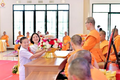 ภาพ No.265626:วันเสาร์ที่ 18 ตุลาคม พ.ศ. 2568 พิธีทอดกฐินสามัคคี ประจำปี 2568 “กฐินครัวมหาทาน” ณ ศูนย์อบรมเยาวชนบางปะหัน ตำบลหันสัง อำเภอบางปะหัน จังหวัดพระนครศรีอยุธยา