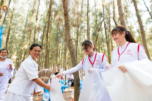 ภาพ No.107659:V.4 ทุ่มใจ การเตรียมงาน เก็บงาน การรับบุญของเจ้าหน้าที่หน่วยงานต่างๆ เพื่อโครงการธรรมยาตรา กตัญญูบูชามหาปูชนียาจารย์ พระมงคลเทพมุนี (สด จนฺทสโร) พระผู้ปราบมาร อนุสรณ์สถาน 7 แห่ง ปีที่ 12 ระหว่างวันที่ 2 - 31 มกราคม พ.ศ.2567