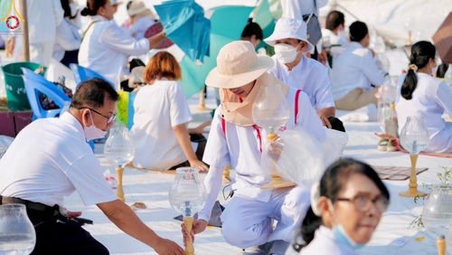 ภาพ No.112466:V.11 สามารถ การเตรียมงาน เก็บงาน การรับบุญของเจ้าหน้าที่หน่วยงานต่างๆ เพื่อโครงการธรรมยาตรา กตัญญูบูชา มหาปูชนียาจารย์ พระมงคลเทพมุนี (สด จนฺทสโร) พระผู้ปราบมาร อนุสรณ์สถาน 7 แห่ง ปีที่ 12 ระหว่างวันที่ 2 - 31 มกราคม พ.ศ.2567