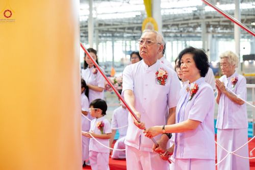 ภาพ No.154042:พิธีจุดเทียนใจ ไฟนิรันดร์ อนันตชัย วันอาทิตย์ที่ 8 กันยายน พ.ศ. 2567 วัดพระธรรมกาย จ.ปทุมธานี