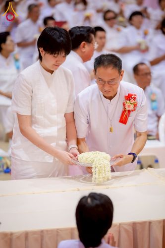 ภาพ No.254810:วันที่ 15 ตุลาคม พ.ศ. 2568 พิธีบรรจุพระบรมสารีริกธาตุภายในพระเกตุองค์พระประธาน สมโภชพระประธาน พระธรรมกาย ณ ศูนยอบรมเยาวชนกาญจนบุรี