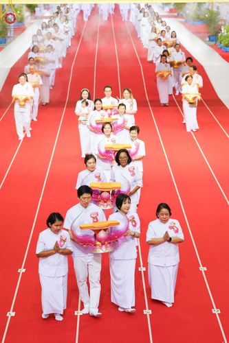 ภาพ No.154513:พิธีทอดผ้าป่าสมทบกฐินวัดพระธรรมกาย และสมทบกฐิน 30,000 วัดทั่วไทย ครั้งที่ 2 ณ สภาธรรมกายสากล วัดพระธรรมกาย วันอังคารที่ 17 กันยายน พ.ศ. 2567