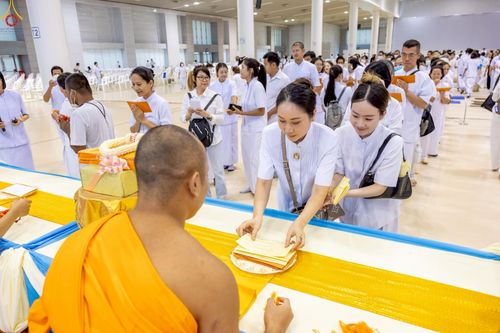 ภาพ No.228078:วันอาทิตย์ที่ 1 มิถุนายน พ.ศ. 2568 พิธีมุทิตาพระอุปสมบทอุทิศชีวิต ณ ห้องแก้วสารพัดนึก 1 วัดพระธรรมกาย