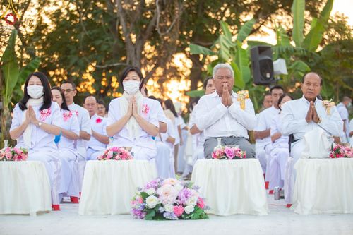 ภาพ No.112715:พิธีตักบาตรพระธรรมยาตราฯ ณ วัดสองพี่น้อง จ.สุพรรณบุรี วันที่ 15 มกราคม พ.ศ. 2567