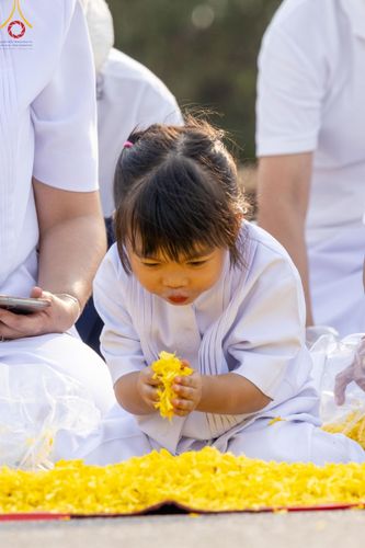 ภาพ No.120029:พิธีต้อนรับพระธรรมยาตรา ในโครงการธรรมยาตรา กตัญญูบูชา มหาปูชนียาจารย์ พระมงคลเทพมุนี(สด จนฺทสโร) พระผู้ปราบมาร อนุสรณ์สถาน 7 แห่ง ปีที่ 12 วันที่ 28 มกราคม พ.ศ. 2567 ณ วัดพระธรรมกาย จ.ปทุมธานี