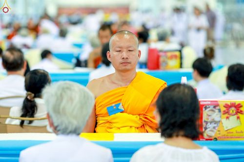 ภาพ No.236361:วันที่ 3 สิงหาคม พ.ศ. 2568 พิธีถวายมหาสังฆทานคณะสงฆ์ 2,000 กว่าวัดทั่วประเทศ ปีที่ 25 , พิธีถวายไทยธรรมคณะสงฆ์ 323 วัด 4 จังหวัดชายแดนภาคใต้ ณ วัดพระธรรมกาย