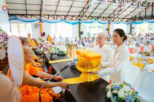 ภาพ No.95550:ปฐมกฐินศูนย์ปฏิบัติธรรมแก้วภูเรือ เพื่อสร้าง "มหาวิหาร" ณ ศูนย์ปฏิบัติธรรมแก้วภูเรือ อ.ภูเรือ จ.เลย วันเสาร์ที่ 18 พฤศจิกายน พ.ศ. 2566