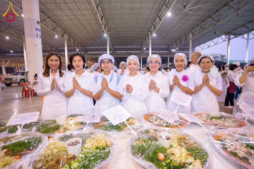 ภาพ No.121578:พิธีถวายภัตตาหารเป็นสังฆทาน แด่คณะพระธรรมยาตรา ปีที่ 12 วันที่ 31 มกราคม พ.ศ. 2567 ณ สภาธรรมกายสากล วัดพระธรรมกาย