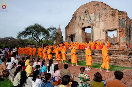 พิธีตักบาตร วัดราชบูรณะ จ.พระนครศรีอยุธยา วันที่ 25 พฤษภาคม พ.ศ.2567