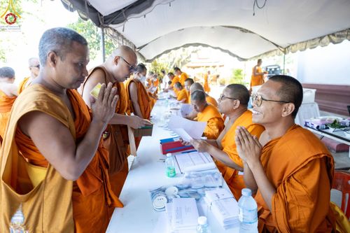 ภาพ No.131829:พิธีถวายสังฆทาน 323 วัด 4 จังหวัดชายแดนภาคใต้ ปีที่ 20 ครั้งที่ 167 และ พิธีมอบกองทุนหนุนแรงใจช่วยครูใต้ ปีที่ 17 ครั้งที่ 132 วันเสาร์ที่ 23 มีนาคม พ.ศ. 2567 ณ วัดมุจลินทวาปีวิหารพระอารามหลวง อ.หนองจิก จ.ปัตตานี