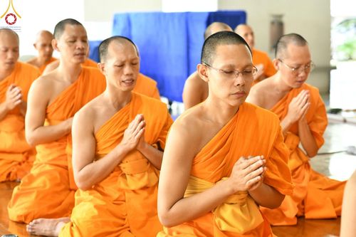 ภาพ No.157684:พิธีถวายภัตตาหารเมนูสวรรค์ ในพรรษาแห่งการเข้าถึงธรรม วันเสาร์ที่ 28 กันยายน พ.ศ. 2567 ณ หอฉันคุณยายอาจารย์ฯ วัดพระธรรมกาย