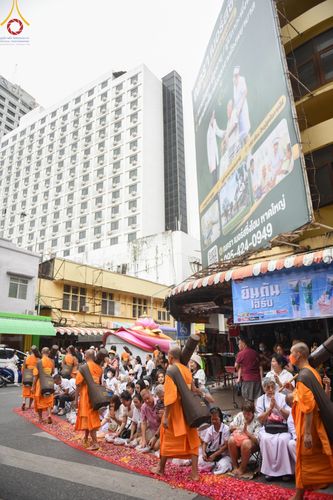 ภาพ No.128499:พิธีอัญเชิญพระบรมสารีริกธาตุ " ใจกลางเมืองนครหาดใหญ่ " เพื่อประดิษฐาน ณ มหารัตนเจดีย์สิริปทุมสวรรค์ (เจดีย์อริยพุทธะ 5 พระองค์) ศูนย์ปฏิบัติธรรมภาคใต้ อ.บางกล่ำ จ.สงขลา  วันที่ 9 มีนาคม พ.ศ. 2567 (ชุดที่ 2)