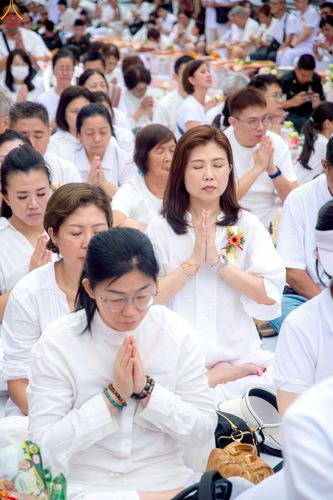 ภาพ No.237074:วันอาทิตย์ที่ 10 สิงหาคม พ.ศ. 2568 มหาสังฆทานครั้งยิ่งใหญ่ ตักบาตรพระ 10,000 รูป ถ.นิพัทธ์อุทิศ 3 ใจกลางนครหาดใหญ่ จ.สงขลา (ชุดที่ 2)