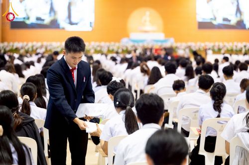 ภาพ No.273311:วันที่ 23 พฤศจิกายน พ.ศ. 2568 การสอบตอบปัญหาธรรมะ ทางก้าวหน้า "ระดับอุดมศึกษา" ณ ห้องแก้วสารพัดนึก 1 สภาธรรมกายสากล วัดพระธรรมกาย จ.ปทุมธานี