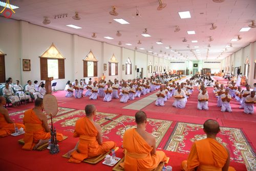 ภาพ No.135584:พิธีขอขมามอบผ้าไตร, พิธีบรรพชาสามเณร ในโครงการบรรพชาสามเณร ฟื้นฟูพระพุทธศาสนาทั่วไทย ณ วัดพระพุทธบาท ราชวรมหาวิหาร อ.พระพุทธบาท จ.สระบุรี วันที่ 6 เมษายน พ.ศ. 2567