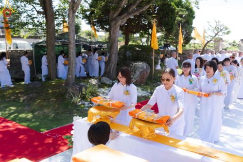 ภาพ No.148303:พิธีปฐมอุปสมบท สมโภชอุโบสถ บูชาธรรม 80 ปี หลวงพ่อธัมมชโย  วันอาทิตย์ที่ 11 สิงหาคม พ.ศ. 2567 วัดพระธรรมกายโทชิหงิ ประเทศญี่ปุ่น