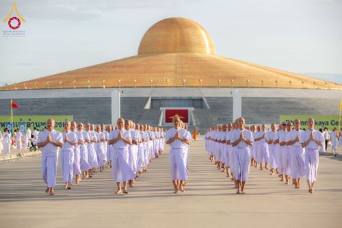 ภาพ No.144101:พิธีบรรพชาอุปสมบทหมู่ พระธรรมทายาทนานาชาติ(ภาษาจีน) รุ่น 19 ณ วัดพระธรรมกาย จ.ปทุมธานี วันเสาร์ที่ 13 กรกฎาคม พ.ศ. 2567