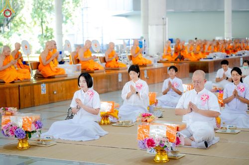 ภาพ No.177386:พิธีถวายภัตตาหารเมนูสวรรค์ และพิธีบุพเปตพลี ครั้งที่ 158 ร่วมอุทิศบุญแด่หมู่ญาติที่ล่วงลับไปแล้ว และสืบทอดอายุพระพุทธศาสนา ณ วัดพระธรรมกาย วันที่ 30 พฤศจิกายน พ.ศ.2567 (วันพระ แรม 15 ค่ำ เดือน 12)