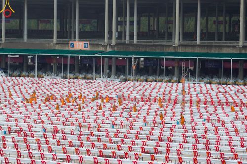 ภาพ No.218797:วันศุกร์ที่ 18 เมษายน พ.ศ. 2568 การเตรียมงานในลานธรรม , พระมหาธรรมกายเจดีย์ เพื่องานวันคุ้มครองโลก 22 เมษายน พ.ศ. 2568