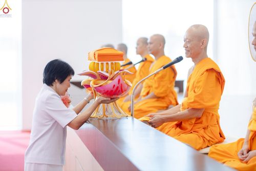 ภาพ No.254272:วันที่ 12 ตุลาคม พ.ศ. 2568 พิธีทอดกฐินสามัคคีวัดพระธรรมกายสิงคโปร์  新加坡法身寺功德衣法会 Dhammakaya Centre Singapore Kathina Ceremony  