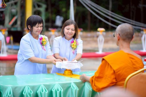 ภาพ No.249961:วันอังคารที่ 30 กันยายน พ.ศ. 2568 พิธีตอกเสามงคลต้นแรกอาคารเศรษฐีถาวร ที่พักผู้มาปฏิบัติธรรม ณ ศูนย์ปฏิบัติธรรมจันทบุรี