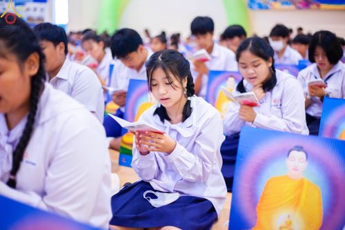 ภาพ No.103652:วันรวมพลังเด็กดี V-star ผู้นำฟื้นฟูศีลธรรมโลก จังหวัดสมุทรปราการ วันพุธที่ 20 ธันวาคม พ.ศ. 2566 ณ เมืองโบราณ จ.สมุทรปราการ