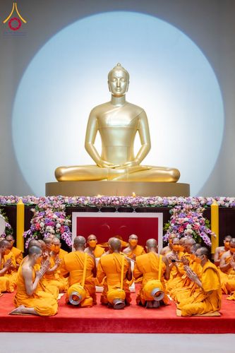 ภาพ No.62127:พิธีอุปสมบทในโครงการอุปสมบทหมู่ บูชาธรรมหลวงพ่อธัมมชโย พ.ศ.2567 ณ อุโบสถ วัดพระธรรมกาย จ.ปทุมธานี วันที่ 13-15 เมษายน พ.ศ. 2567