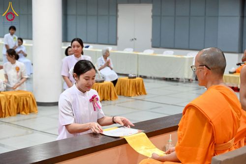 ภาพ No.229075:วันอาทิตย์ที่ 15 มิถุนายน พ.ศ. 2568 พิธีทอดผ้าป่าทุนพัฒนาพระมหาเปรียญ และทุนเผยแผ่พระพุทธศาสนาไปทั่วโลก ณ ห้องสัมมนา SPD สภาธรรมกายสากล วัดพระธรรมกาย