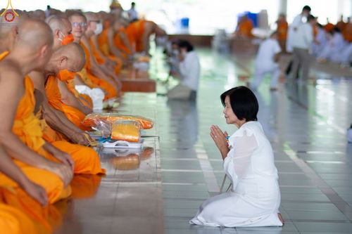 ภาพ No.87701:พิธีบุพเปตพลี  ครั้งที่ 140 ร่วมอุทิศบุญแด่หมู่ญาติที่ล่วงลับไปแล้ว และสืบทอดอายุพระพุทธศาสนา วันพฤหัสบดีที่ 14 กันยายน พ.ศ.2566 วันพระแรม 14 ค่ำ เดือน 9 ณ หอฉันคุณยายอาจารย์ฯ วัดพระธรรมกาย