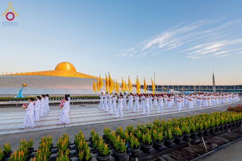 ภาพ No.276624:วันเสาร์ที่ 6 ธันวาคม  พ.ศ. 2568 พิธีเวียนประทักษิณและพิธีวันทาเจดีย์ โครงการอุปสมบทบูชาธรรมมหาปูชนียาจารย์ ประจำปี พ.ศ.2568 โครงการบวชพระนานาชาติ AEC และ WAB รุ่น CEO (นักบริหาร) รุ่นที่ 5 ณ มหาธรรมกายเจดีย์ วัดพระธรรมกาย