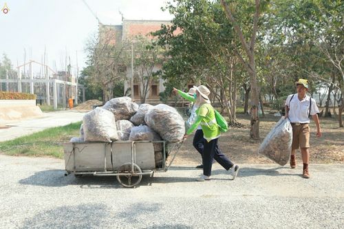 ภาพ No.20573:ธรรมยาตราฯ ปีที่ 5 วันพฤหัสบดีที่ 7 มกราคม พ.ศ. 2559