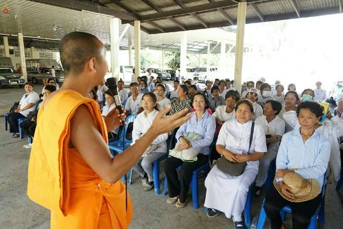 ภาพ No.22147:ธรรมยาตราฯ ปีที่ 5 วันจันทร์ที่ 18 มกราคม พ.ศ. 2559