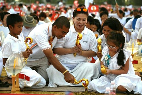 ภาพ No.23145:พิธีตอกเสาเข็มมงคล "มหาสุวรรณรัตนอินทขิล" สถาปนาสร้างอนุสรณ์สถาน มหาวิหารพระมงคลเทพมุนี สถานที่เผยแผ่ธรรมครั้งแรก ที่วัดบางปลา