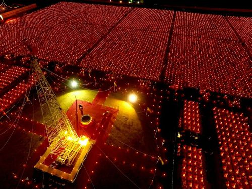 ภาพ No.23161:พิธีตอกเสาเข็มมงคล "มหาสุวรรณรัตนอินทขิล" สถาปนาสร้างอนุสรณ์สถาน มหาวิหารพระมงคลเทพมุนี สถานที่เผยแผ่ธรรมครั้งแรก ที่วัดบางปลา