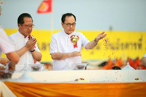 ภาพ No.23169:พิธีตอกเสาเข็มมงคล "มหาสุวรรณรัตนอินทขิล" สถาปนาสร้างอนุสรณ์สถาน มหาวิหารพระมงคลเทพมุนี สถานที่เผยแผ่ธรรมครั้งแรก ที่วัดบางปลา